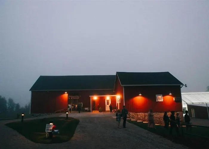 Lake Orchard Farm Retreat