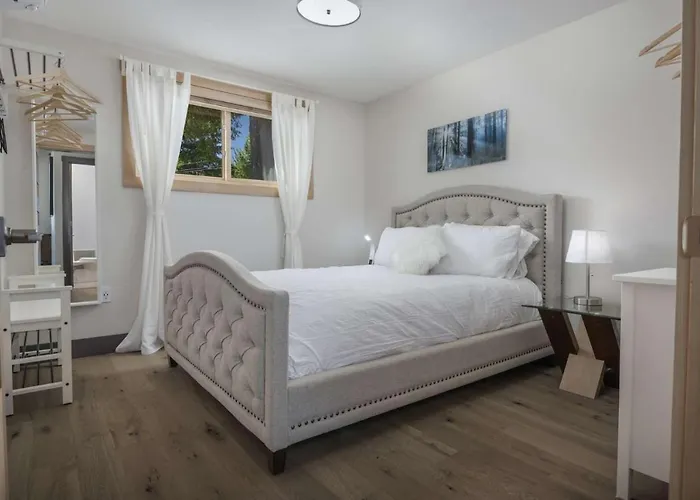 Dundee Hills Villa
