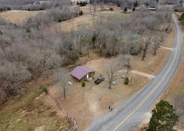 Cedar Cabin Located On A Buffalo Farm