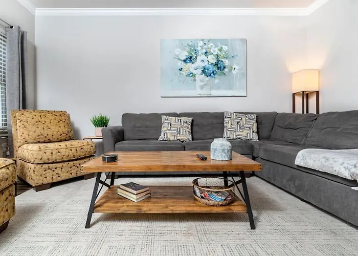 Gorgeous Cades Cove Condo With Community Pool