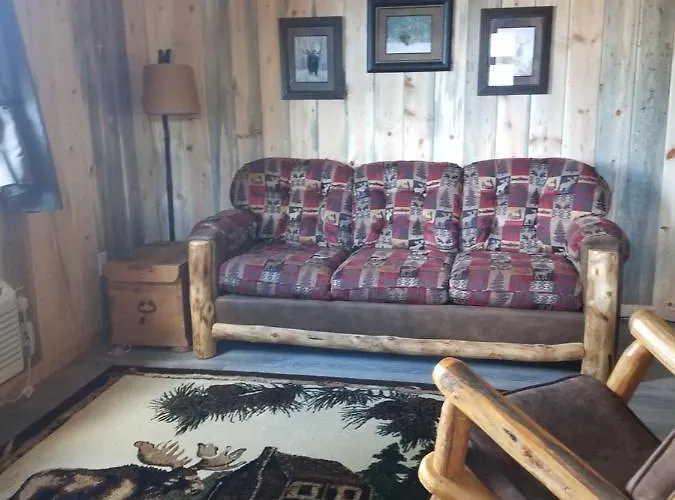 406 Cabins At Yellowstone