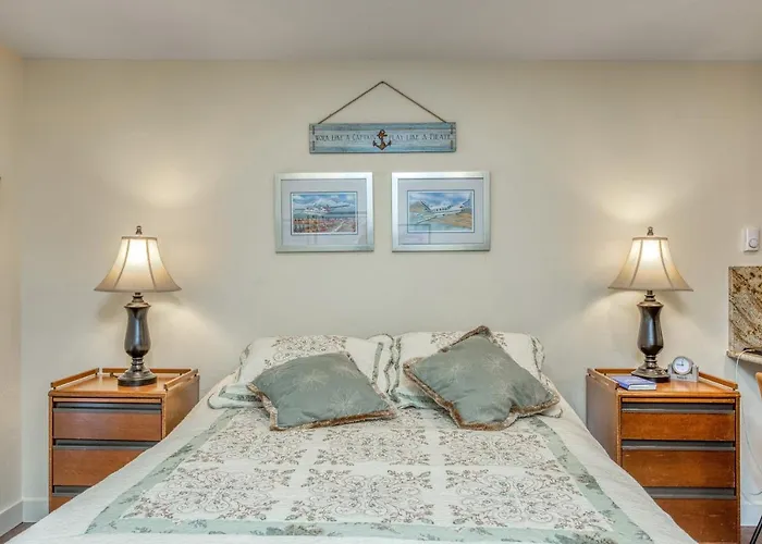 East Condo #202