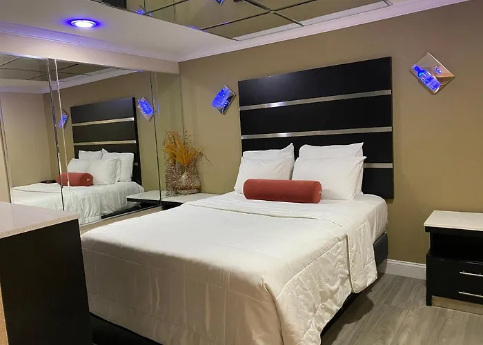 Relax Inn North Babylon