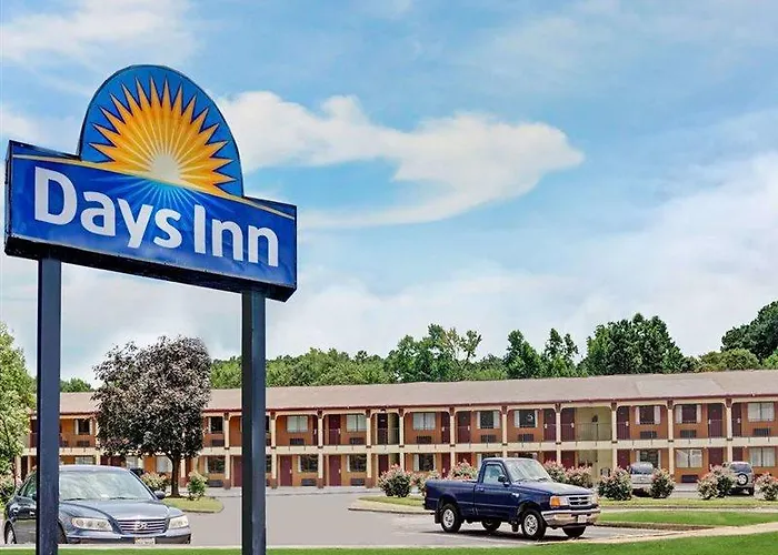 Days Inn By Wyndham Newport News