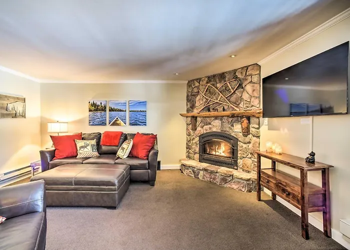 1 Block To Downtown: Cozy Condo By Mirror Lake