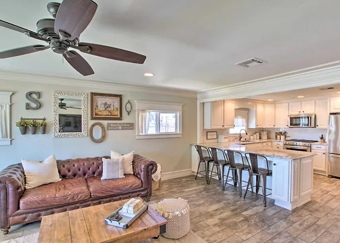 Families W/ Pets Welcome! Dtwn Gilbert Retreat