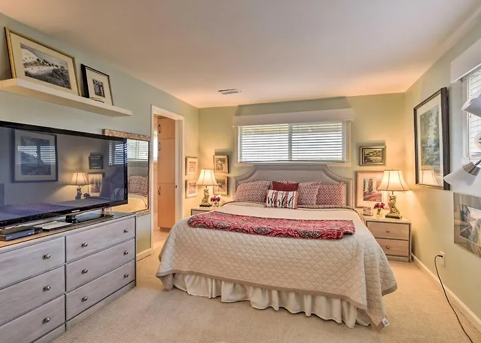 Anacortes Paradise Vacation Rental W/ Water Views!
