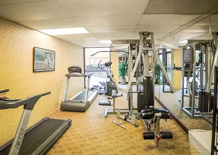 Magnuson Grand & Conference Center Somerset-Bridgewater