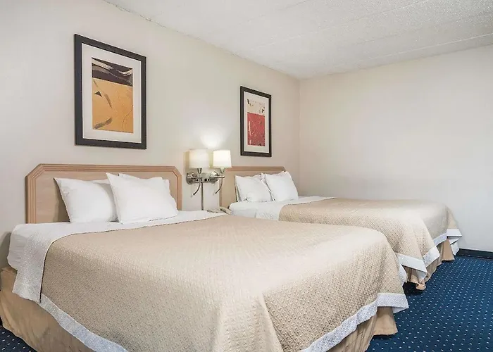 Days Inn Hotel & Conference Center