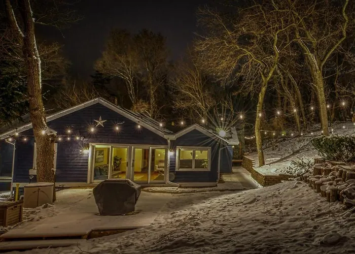 Secluded Fenced Cottage W Dune Top Hot Tub Near Hiking Dog Friendly