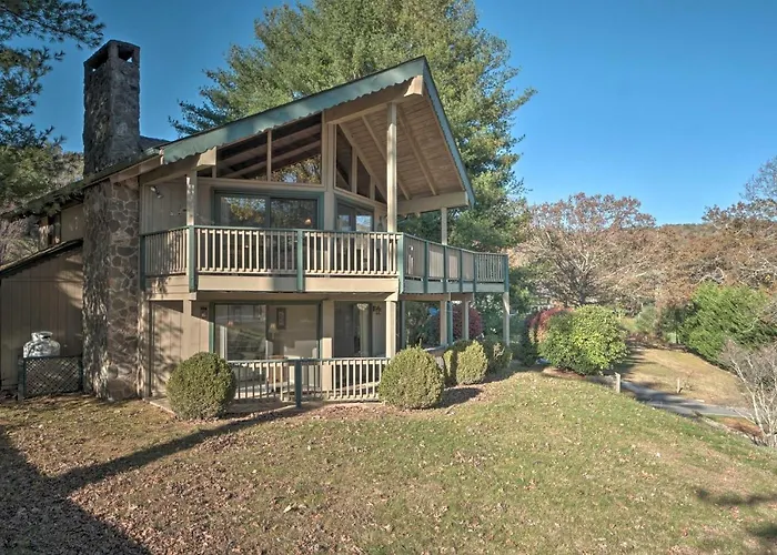 Serene Sky Valley Home W/ 180 Degree Mountain View