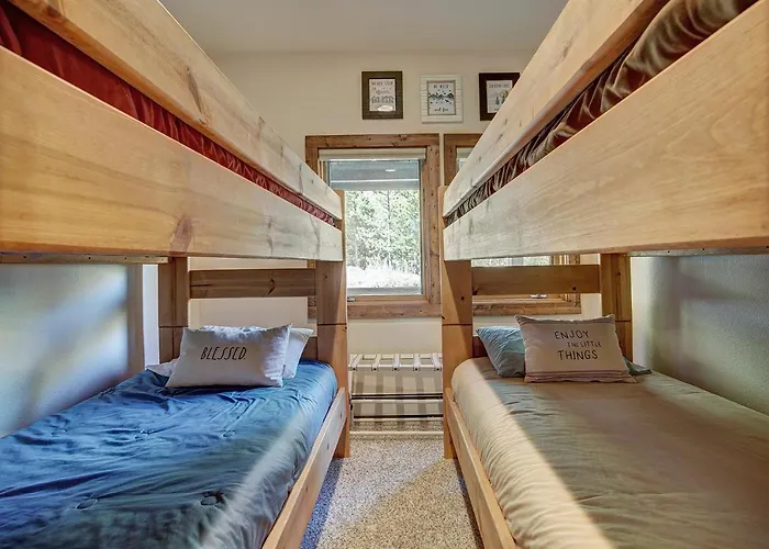 Liftside Retreat