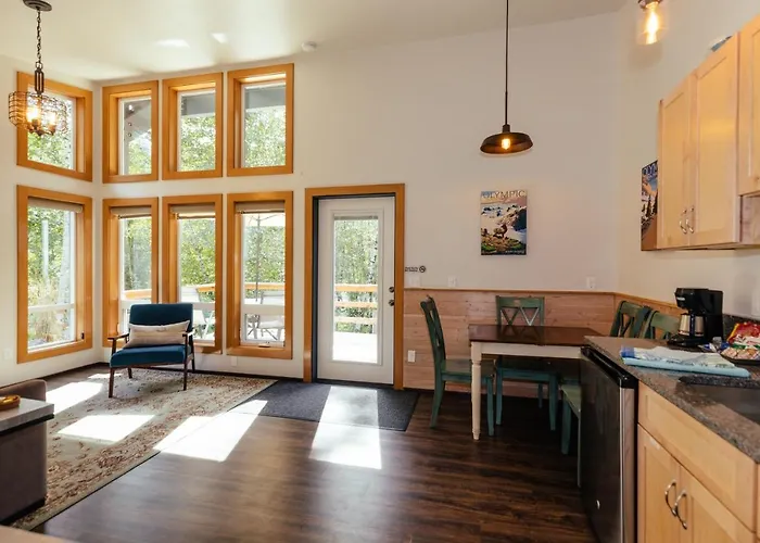 Hoh Valley Cabins