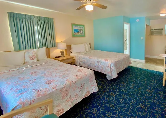 Carlton House Motel And Suites
