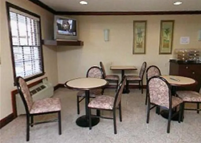 Yorktown Motor Lodge