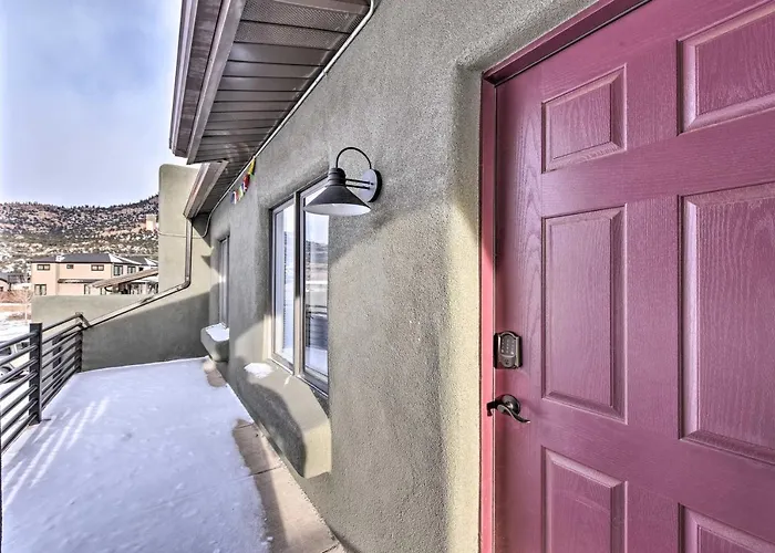 Buena Vista Condo: 1/2 Mile To River & Main St!