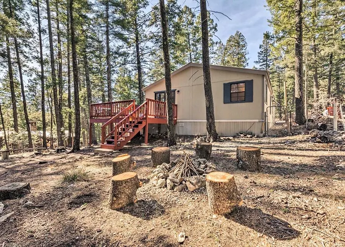 Relaxing Lincoln Forest Retreat W/ Wraparound Deck