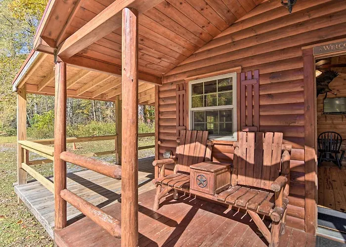 Parsons 'Semper Fi' Cabin W/ Fire Pit!