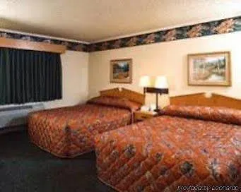 Fairbridge Inn & Suites In Caledonia