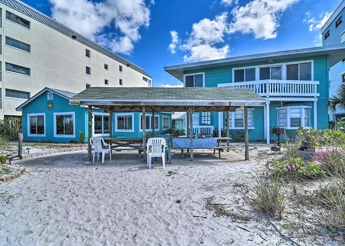 Sun-Soaked Coastal Hideaway - Steps To Beach!
