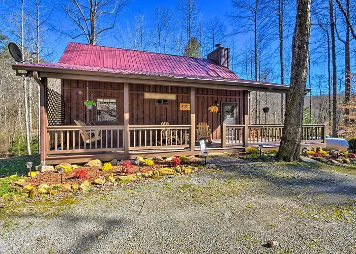 Creekside Cabin In The Blue Ridge Mountains!