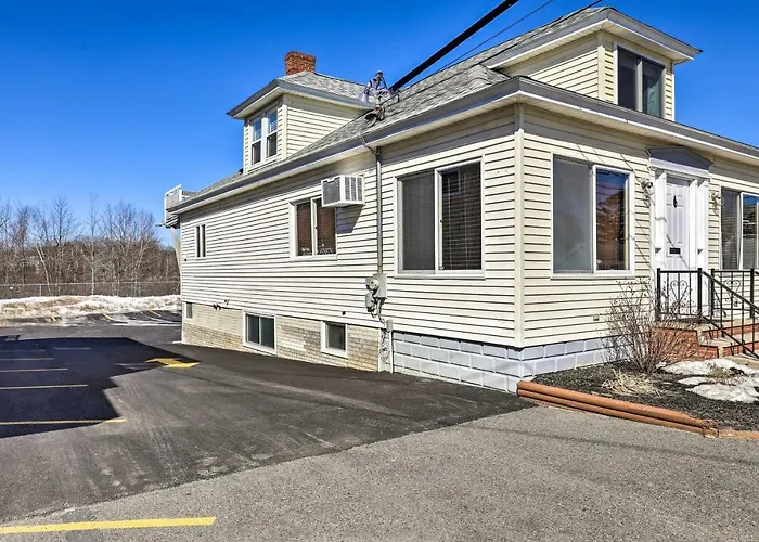 Old Orchard Beach Apartment - Quick Walk To Beach!