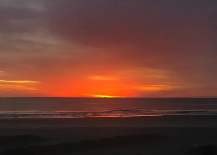 Ocean Front Condo In The Heart Of Hampton Beach