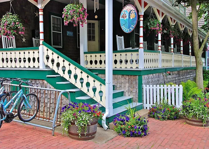 Pequot Hotel