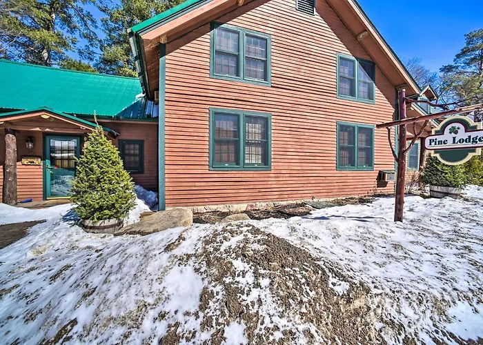 1 Block To Downtown: Cozy Condo By Mirror Lake