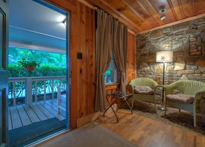 Linville Falls Lodge & Cottages