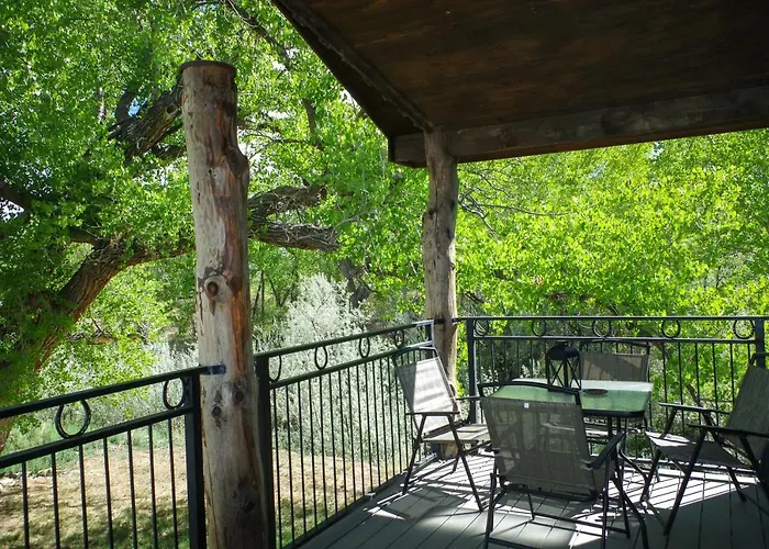 Rustic Hideaway