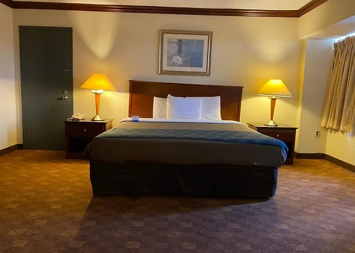 Clarion Hotel Sandston