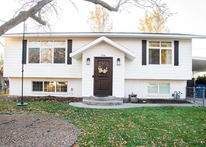 Spacious And Central Family Friendly Home In Utah Valley