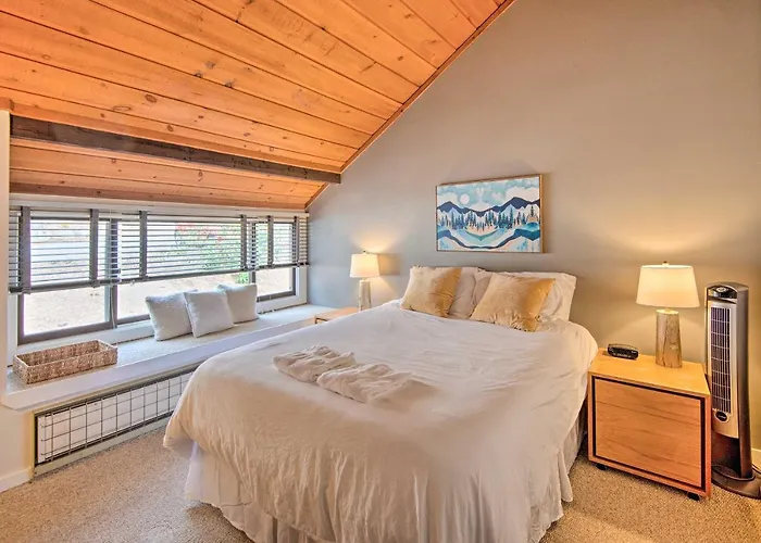 Lincoln Condo W/ Amenities + Shuttle To Loon!