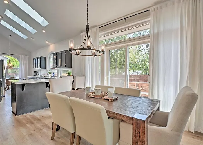 1 Mi To Drinks & Dining: Getaway In Grants Pass