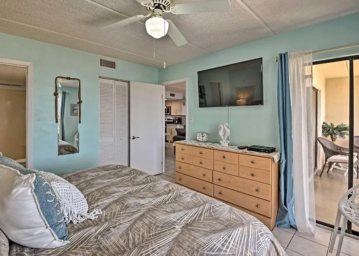 Oceanfront Ormond Beach Getaway W/ Balcony!