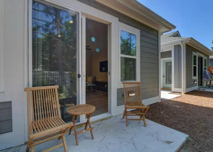 Beacon Quarters By Kees Vacations