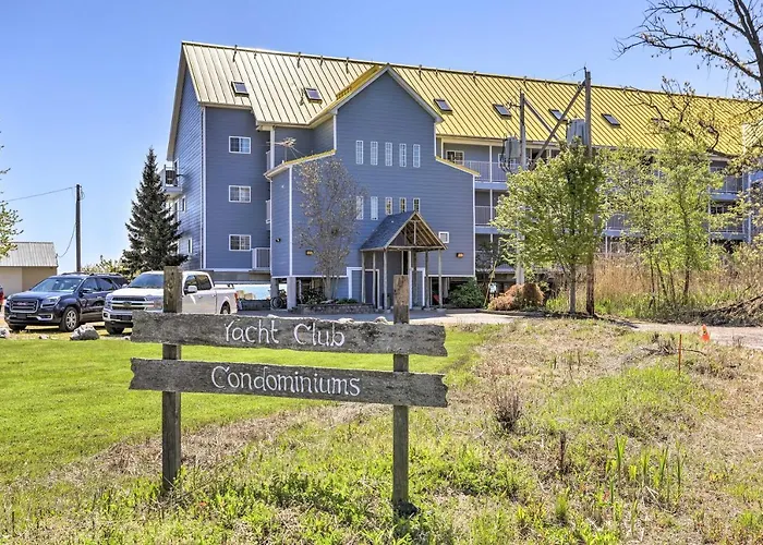 Waterfront Middle Bass Condo W/ Pool Access!