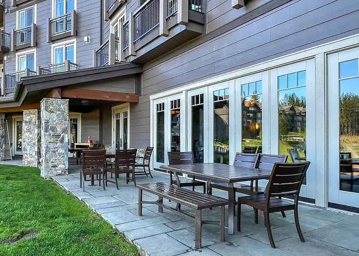 Condo W/ Outdoor Heated Pool + Hot Tub Access!