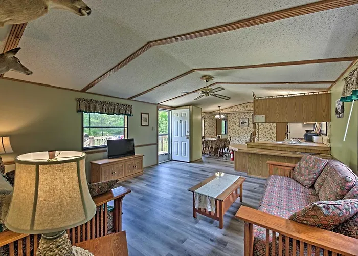 Secluded Woodsy Cabin: Hike, Fish, Hunt + Atv!