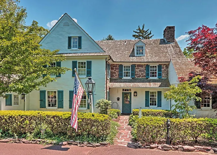 Pool & Courtyard: Timeless Home In Lansdale
