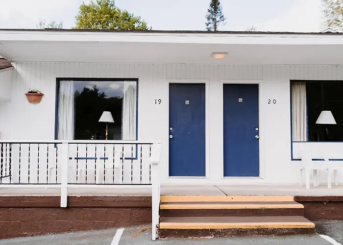 Blue Moon Motel