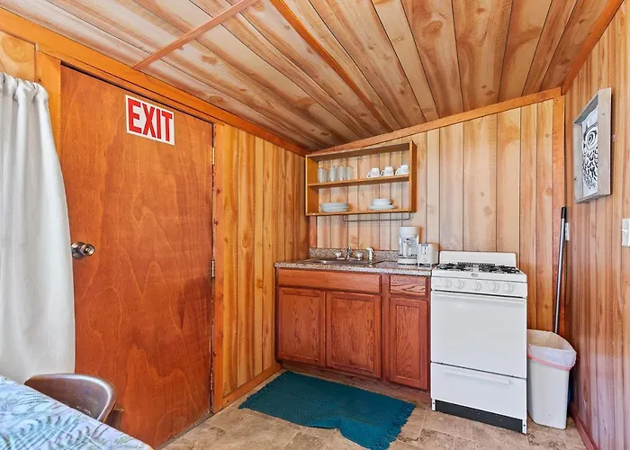Harney Camp Cabins