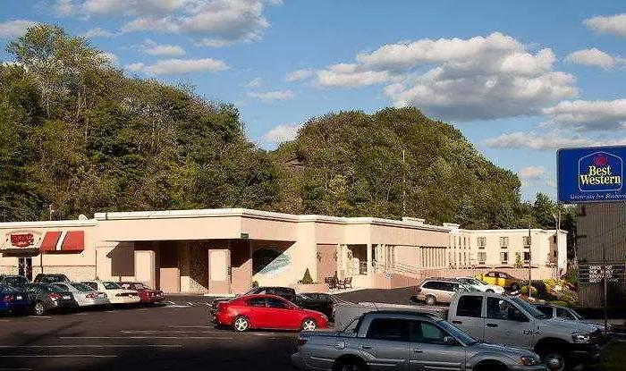 Best Western Plus University Inn Steubenville