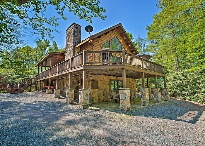 Fire Pit & Hot Tub: Poconos Family Cabin!
