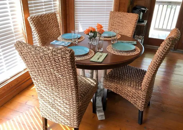 Experience Louisiana, Cabin On Bayou Petite Anse