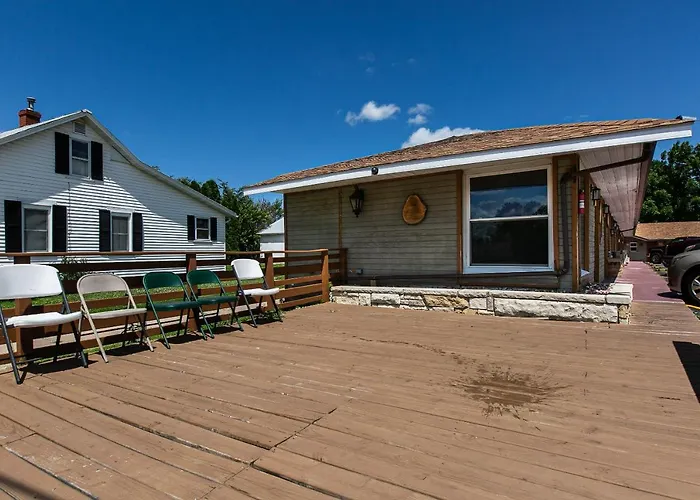 The Wisconsin Wood Inn