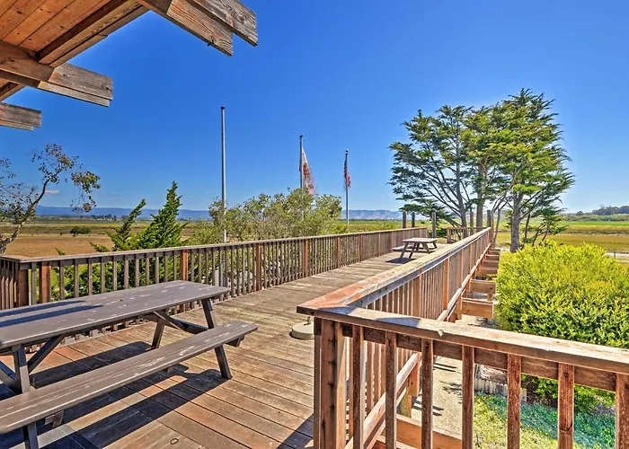 Beachfront Pajaro Dunes Condo W/ Bay Views!