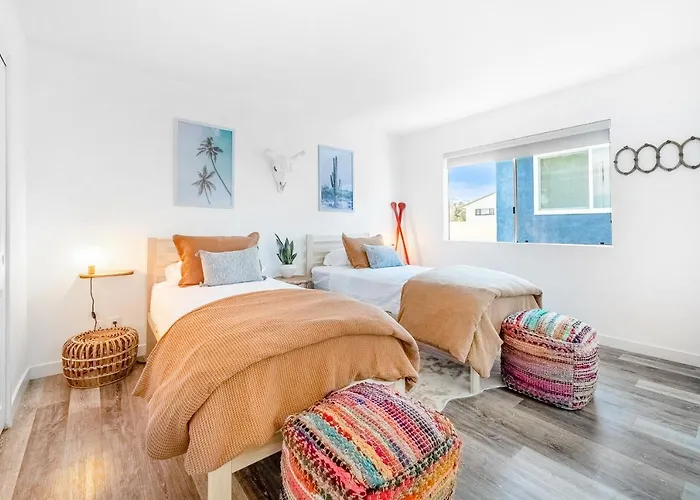 Aloha Amigos Surf Getaway