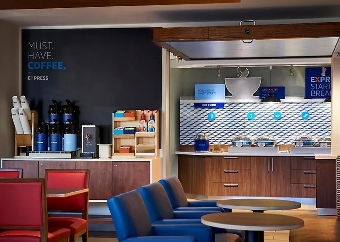 Holiday Inn Express & Suites Jackson By Ihg